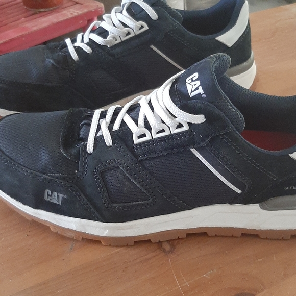 Mens work shows - Picture 2 of 3